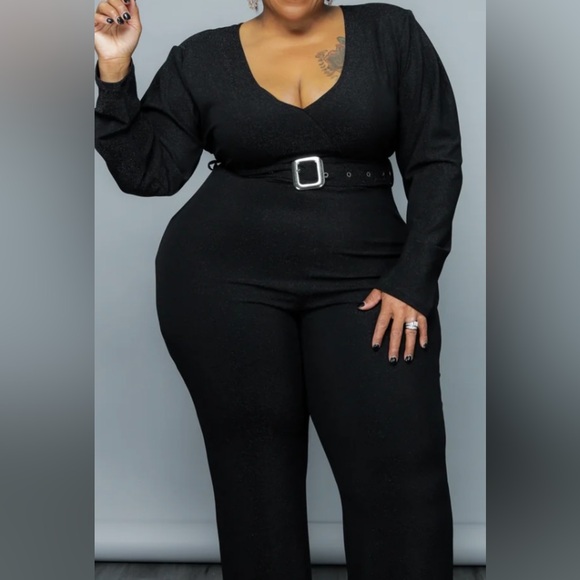 Elegant Black Belted Jumpsuit - Picture 2 of 3